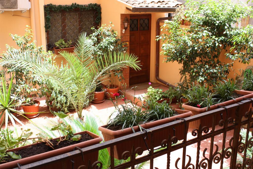 فندق Al Cortiletto ريجّو دي كالابريا الغرفة الصورة